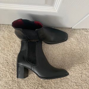 Zara • Ankle Boot